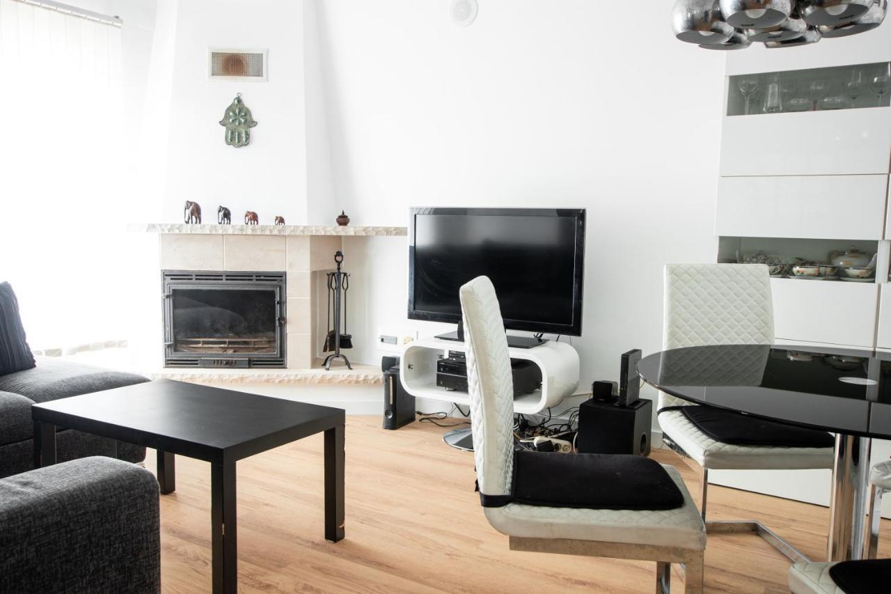 Villa 6Pax Baby Friendly Near Dino Park&Beaches São Bartolomeu Exteriér fotografie